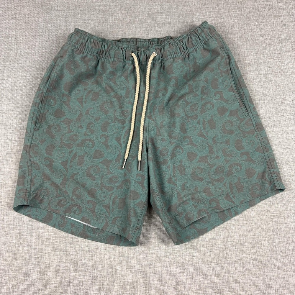 Fair Harbor Swim Shorts Mens Medium Green Paisley Print Trunks Beach